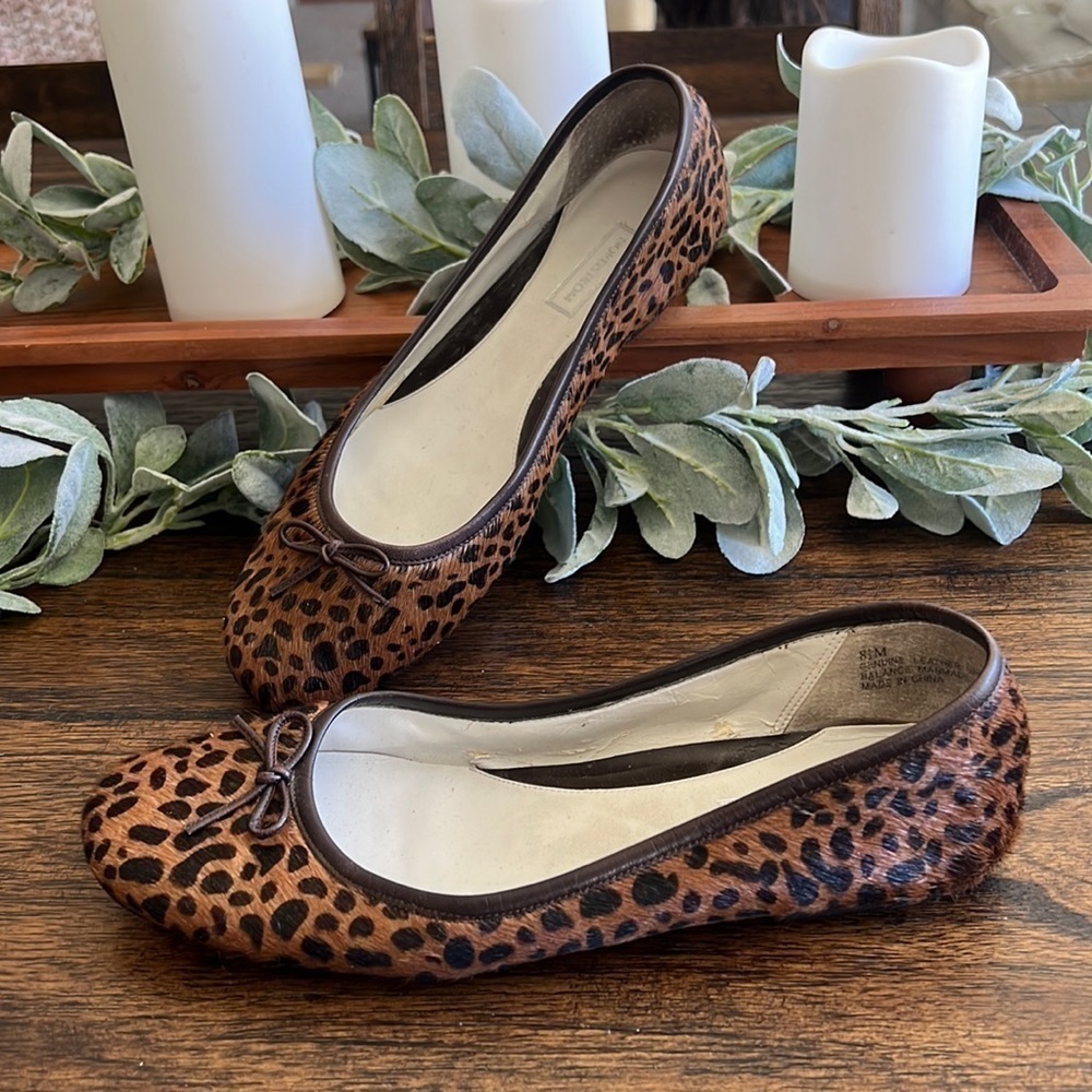nordstrom genuine leather flats tops | size 8.5